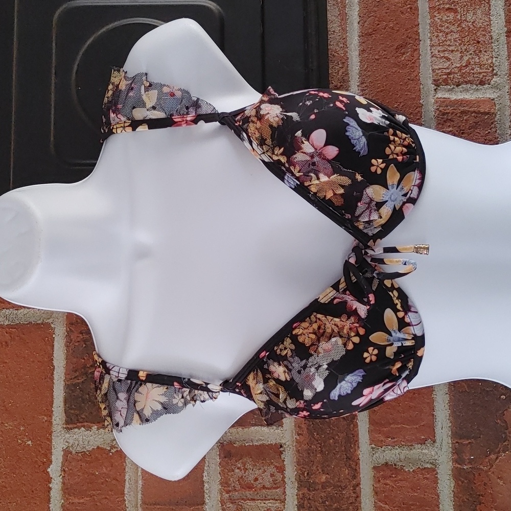 Time and Tru Molded Cup Underwire Bikini Top Size S